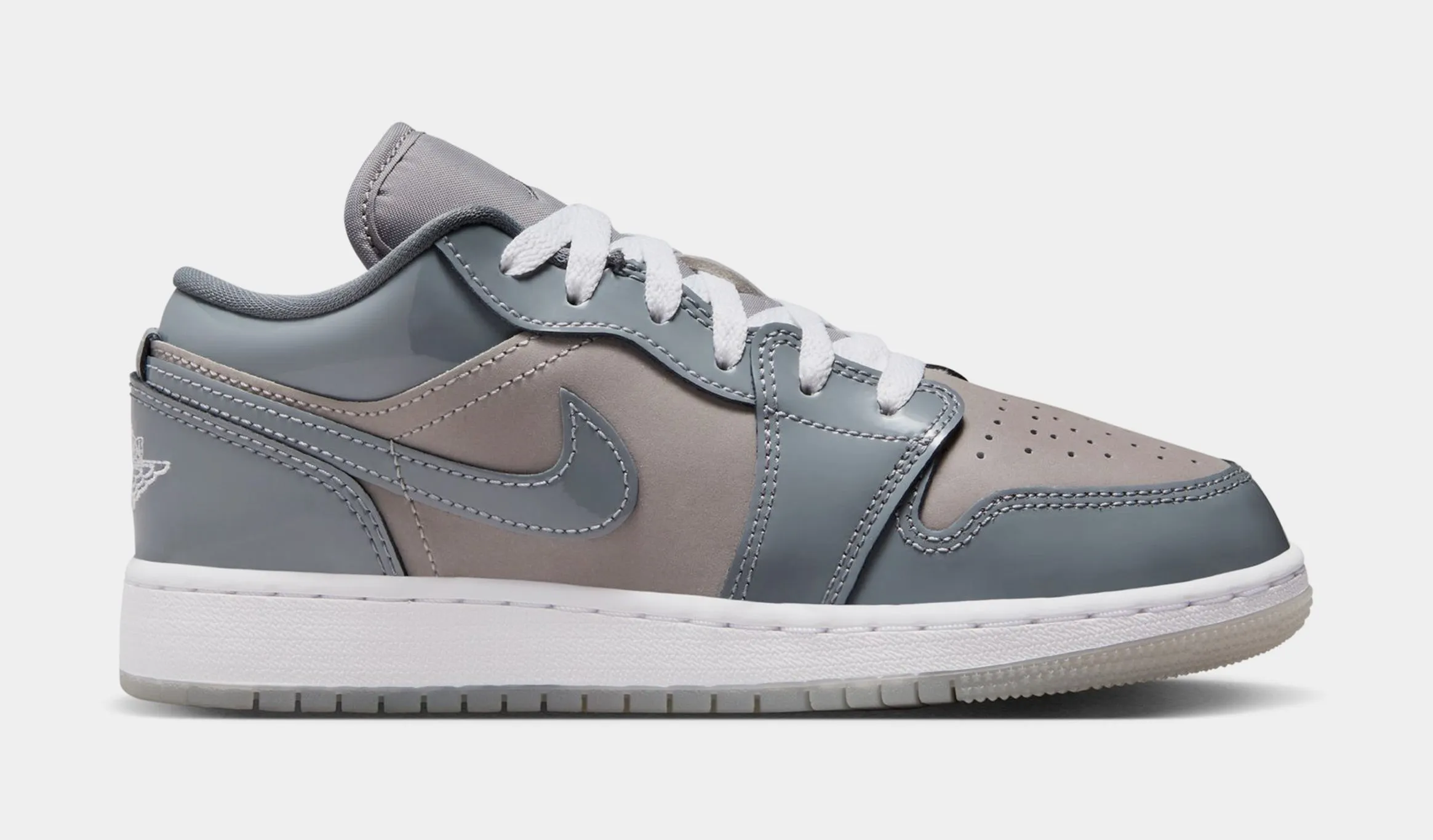 Air Jordan 1 Low SE Grade School Lifestyle Shoes (Grey/Taupe)