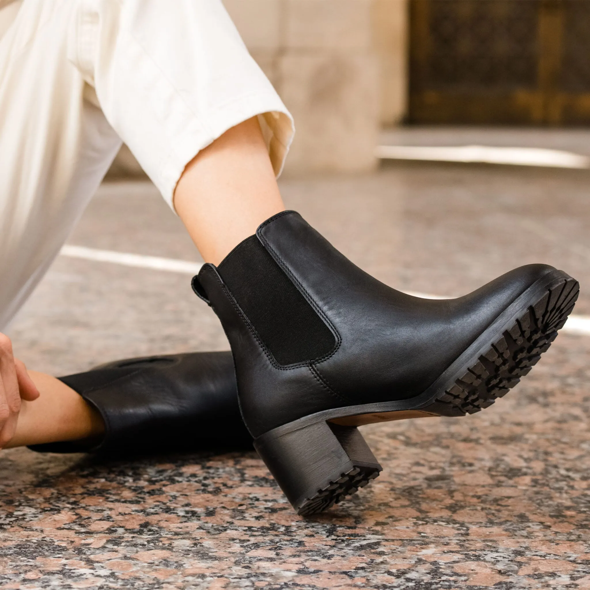 Ana Go-To Heeled Chelsea Boot Black/Black