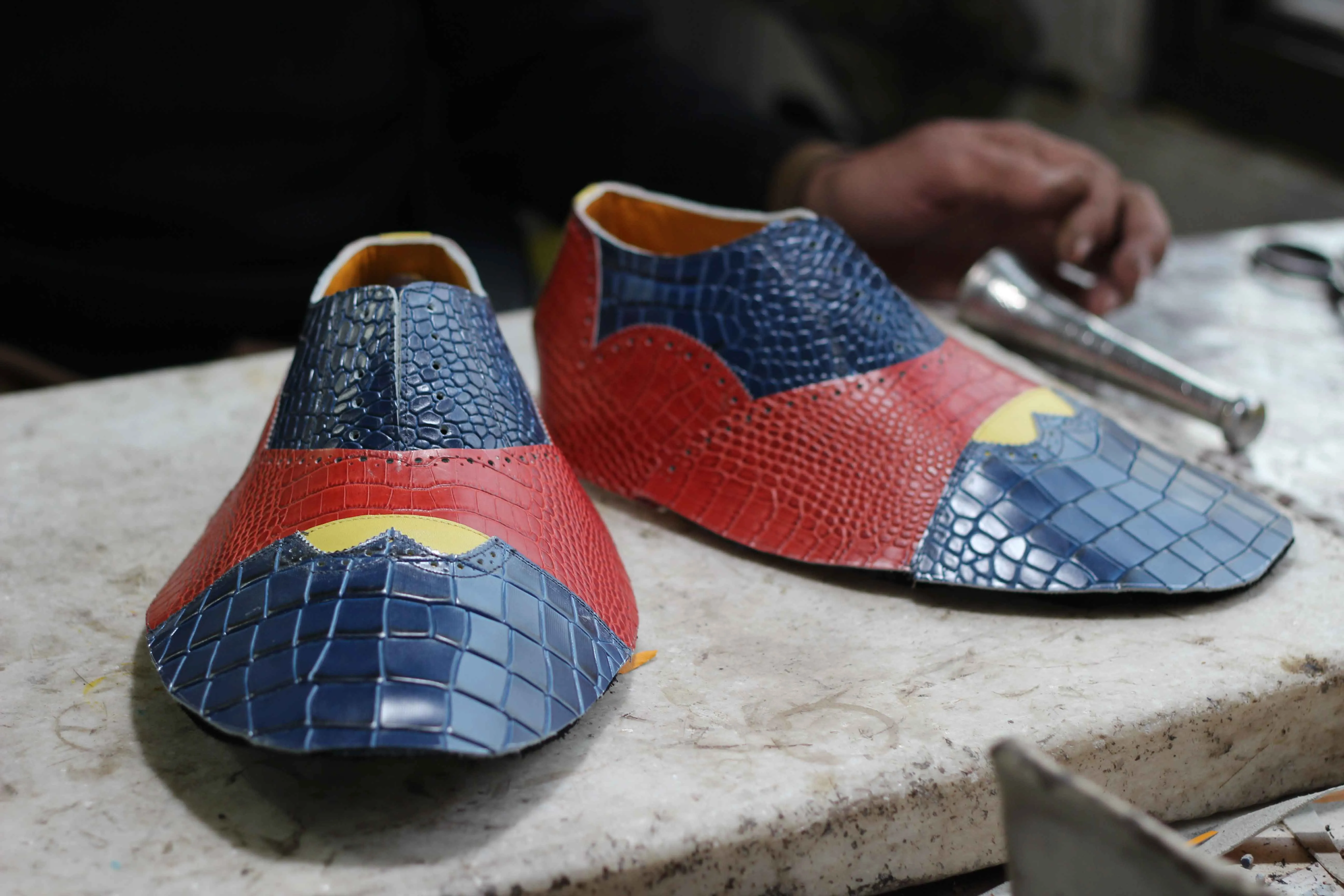 Handmade Men's Dress Shoes,  Red, Yellow, Blue Alligator Print Leather Oxford Wingtip Lace Up Stylish Men's Shoes