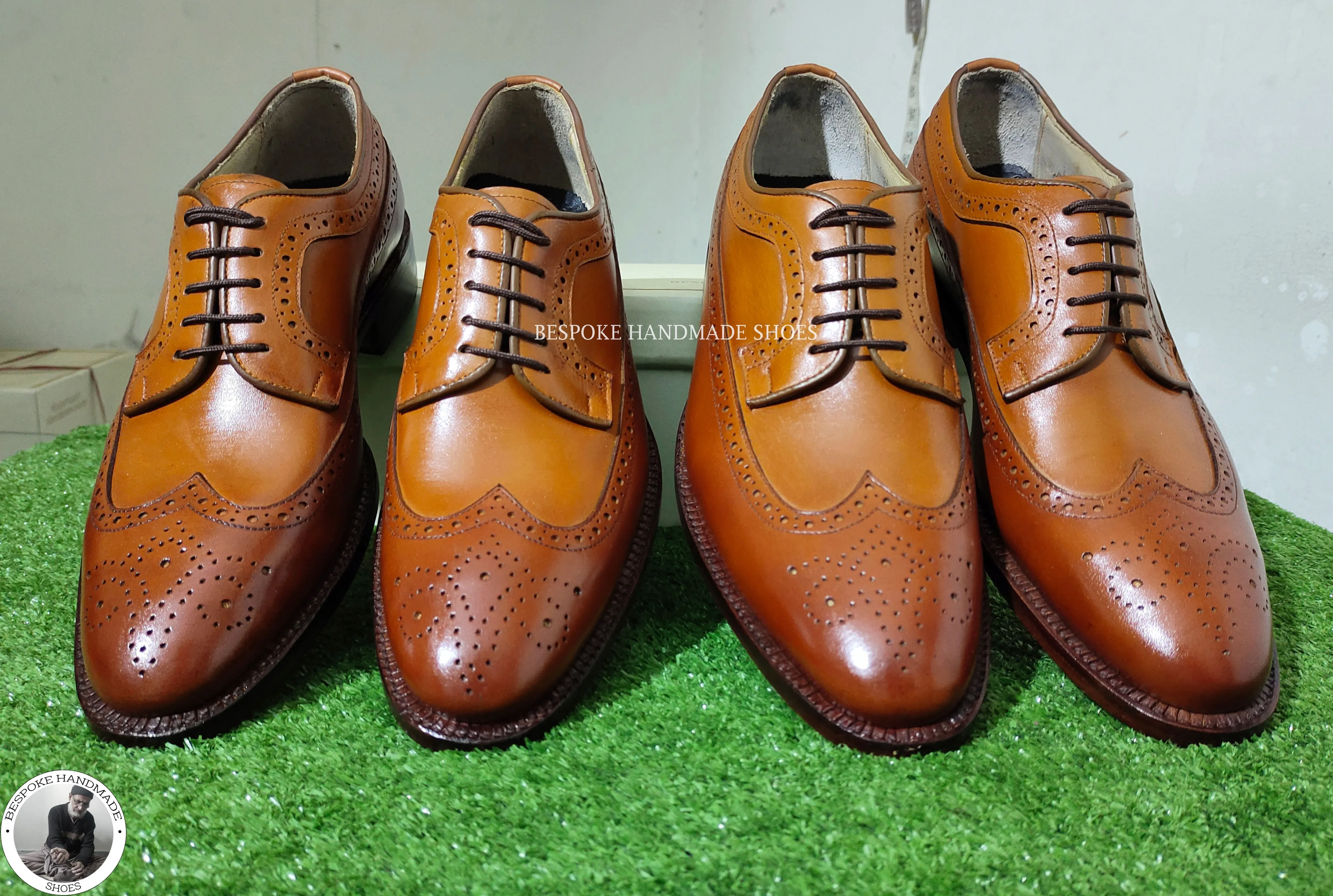 Men's Handmade Custom Made Shoes Brown Leather Oxford Wingtip Brogue Dress Shoes