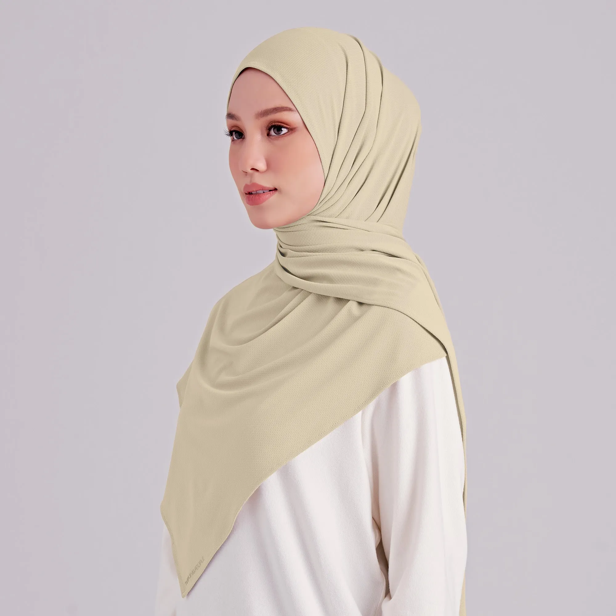 Najwa Sport Shawl - Swing