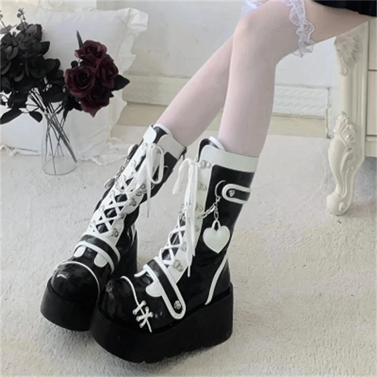 Uniwim Retro Dark Punk Victorian Girl Shoes Lolita Cosplay Round Head Thick Bottom Lacing Strap Metal Chain Love Rivet 4-7cm Boots